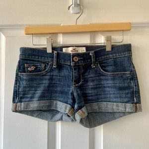 Hollister Denim Shorts - size 26